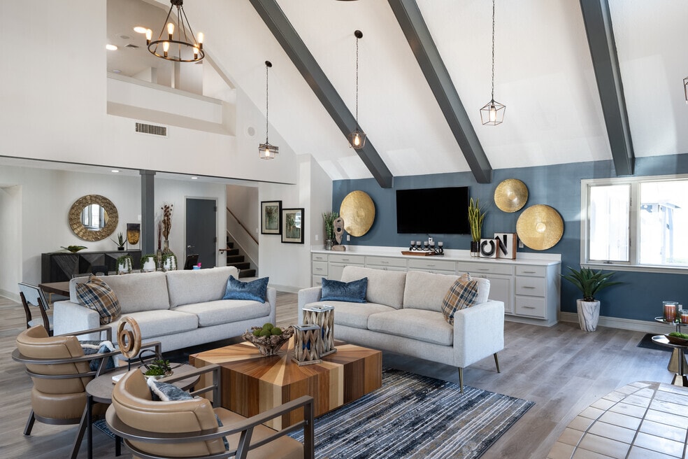 The Pointe at East River Place, Jackson, MS 39202 - photo 1