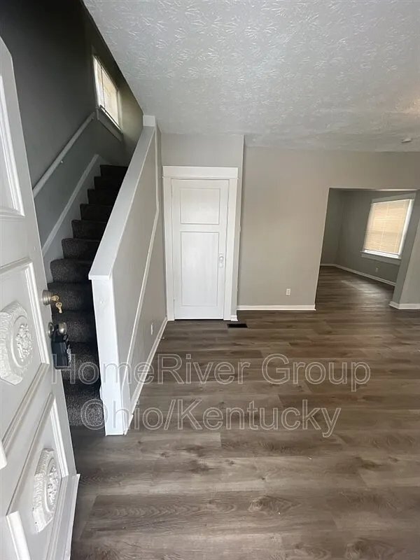 2308 Fauver Ave, Dayton, OH 45420 - photo 2