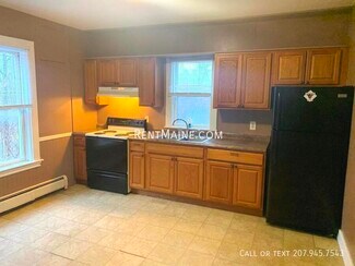 207 S Main St Unit 2, Brewer, ME 04412