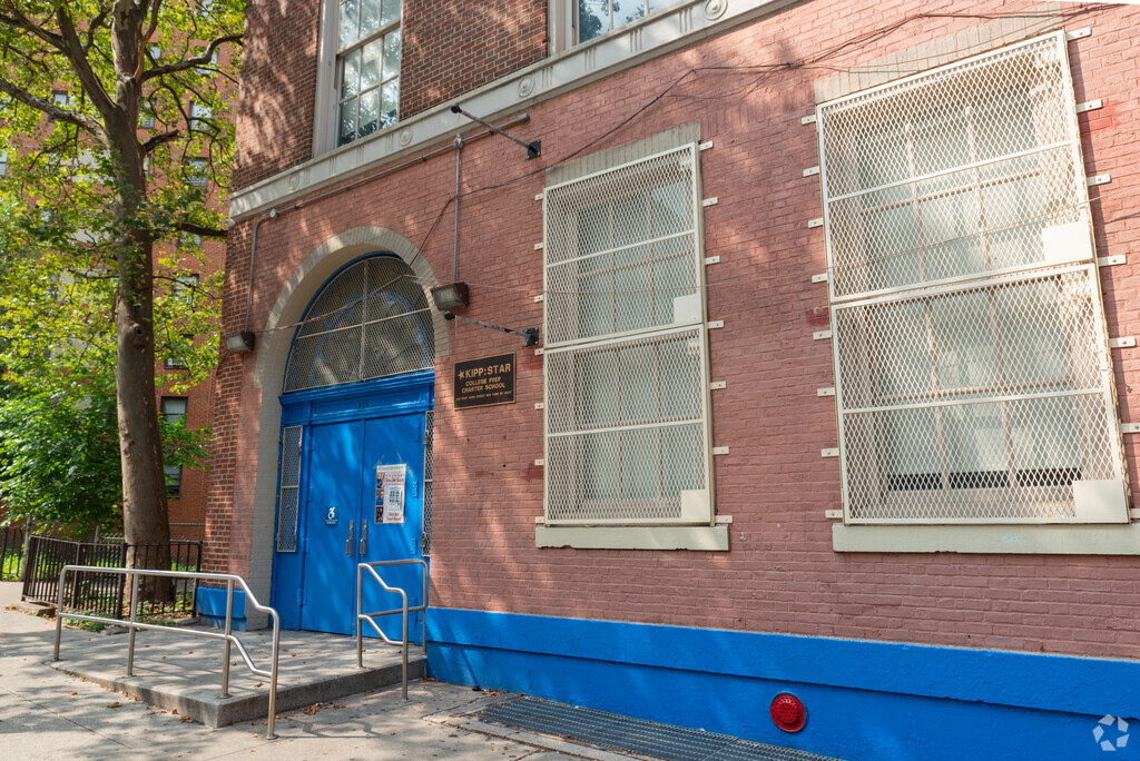 KIPP S.T.A.R. Charter School is located in the Morningside Heights neighborhood in New York.