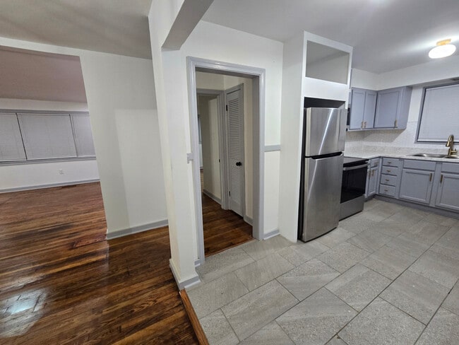 4352 Ridgewood Cir, Jackson, MS 39211 - photo 2