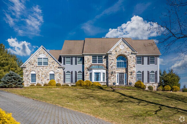 The median home price in Flanders, NJ for a Colonial Revival is $650,000, nearly 25 percent higher than the national median.