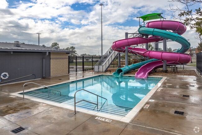 Cut and Shoot has several community pools that guarantee fun for the whole family.