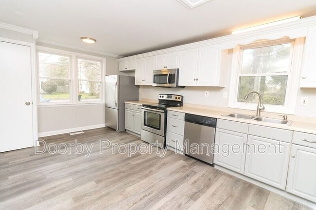 210 S Lovell Ave, Chattanooga, TN 37411 - photo 4