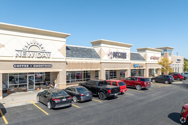 Fox Hollow has a number of excellent restaurants that offer a variety of worldly cuisines.