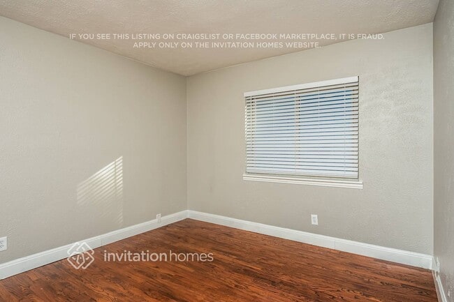 5001 Thompson Dr, the Colony, TX 75056 - photo 7