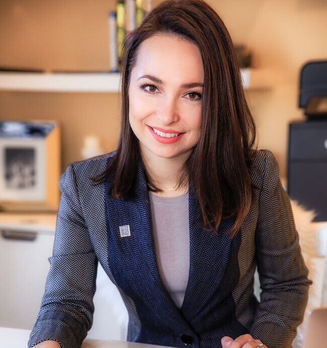Agent Photo