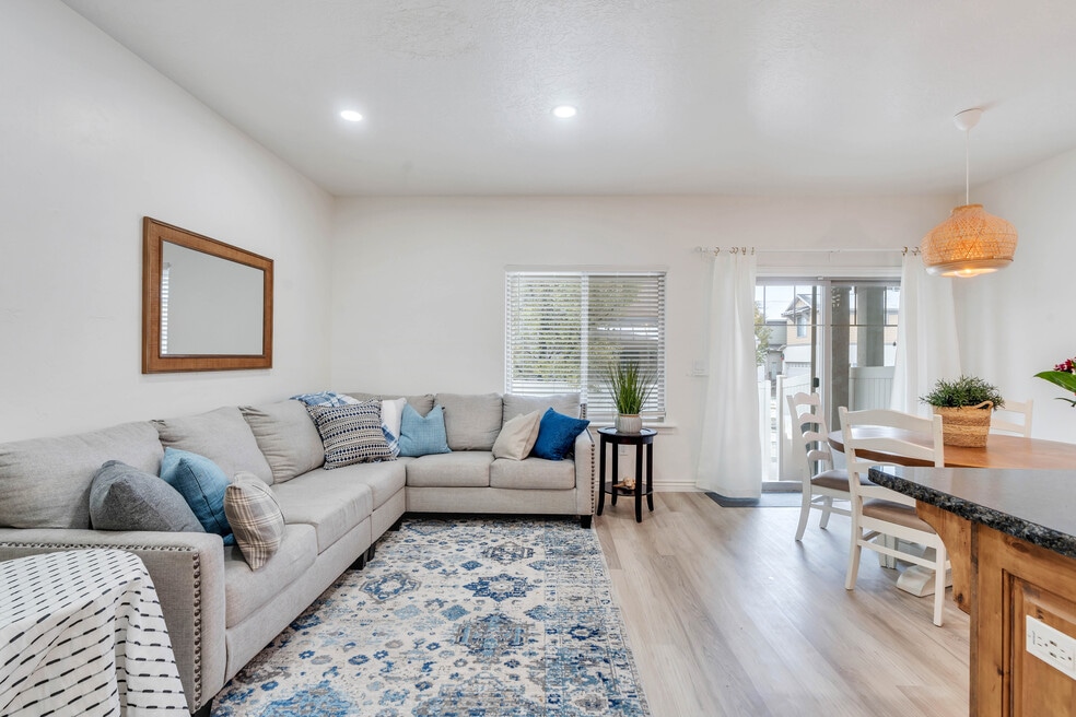 10441 S Sage Vista Way, South Jordan, UT 84009 - photo 1