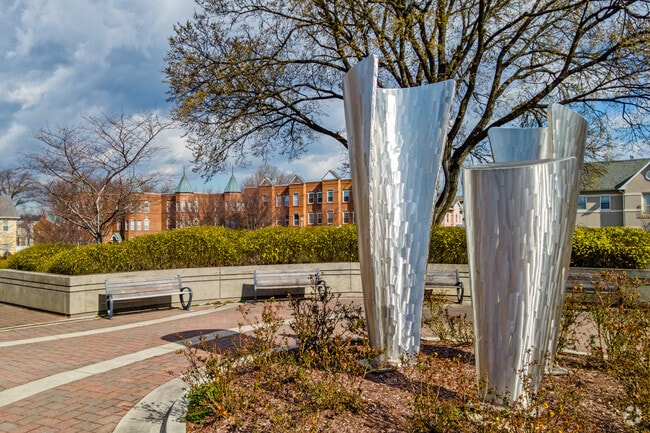 Parkside Playground in Mayfair offers plenty of seating for visitors to enjoy.