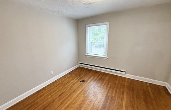 415 Probasco St unit 423-01, Cincinnati, OH 45220 - photo 2
