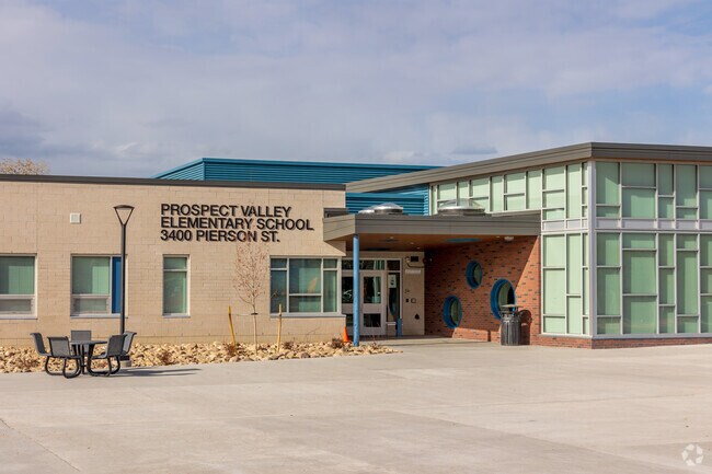 Prospect Valley Elementary School is a highly rated public school located in Applewood Villages.