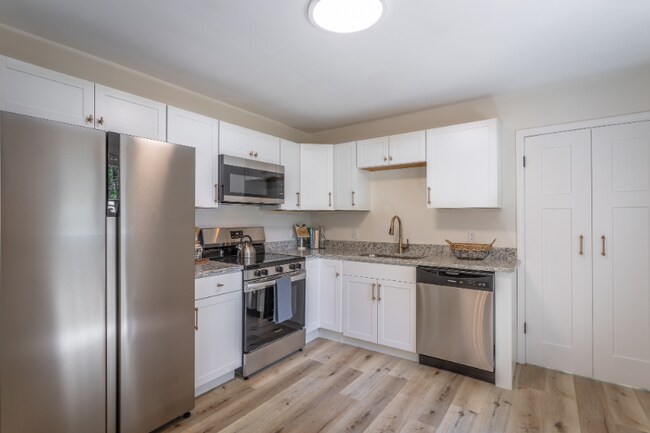 3508 Shelby Cir, Chattanooga, TN 37412 - photo 7