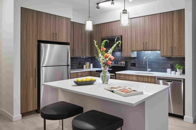 Windsor Marina Bay, Quincy, MA 02171 - photo 3