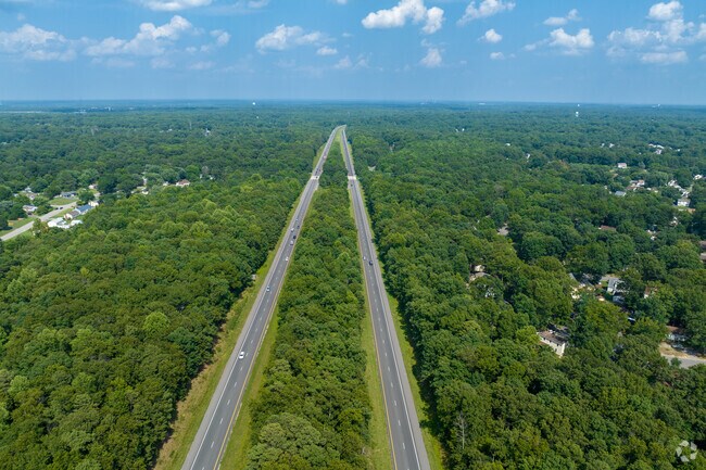 Centralia is bordered by Route 288, offering resident easy access to Downtown Richmond and more.