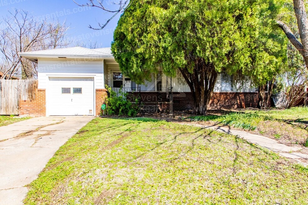 2805 NW 23rd St, Lawton, OK 73505 - photo 1