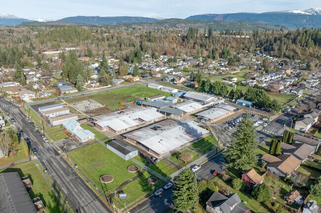 Sultan Elementary School shapes the minds of youth for a better tomorrow.