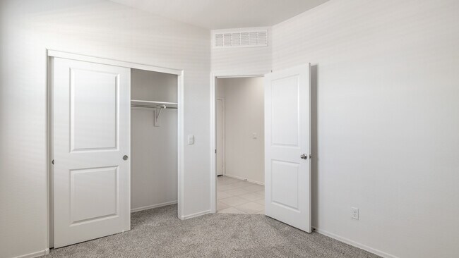 10514 W Spencer Run, Tolleson, AZ 85353 - photo 6