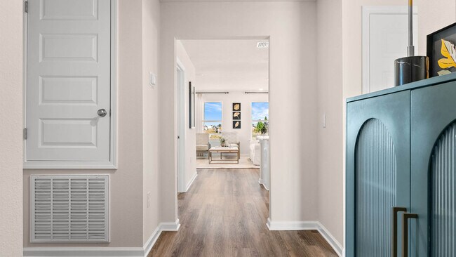 6225 Chapman Ln unit 37029298, Panama City, FL 32404 - photo 2