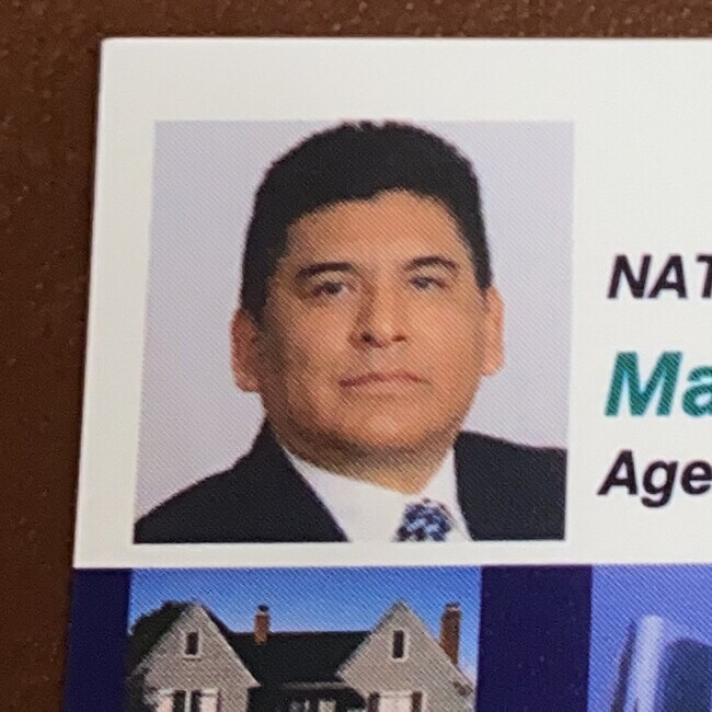 Agent Photo