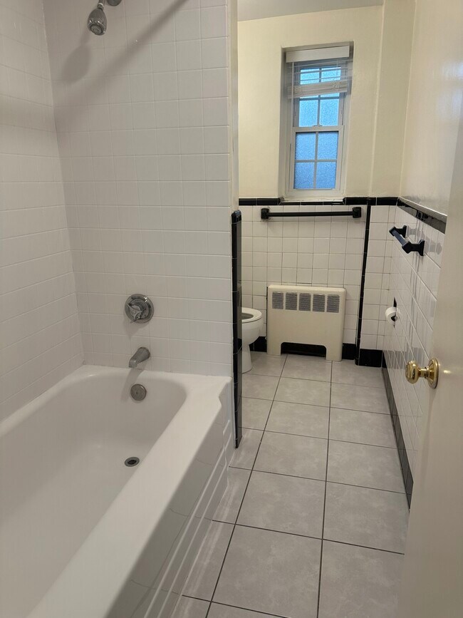 5 Charlesbank Rd unit 1, Newton, MA 02458 - photo 4