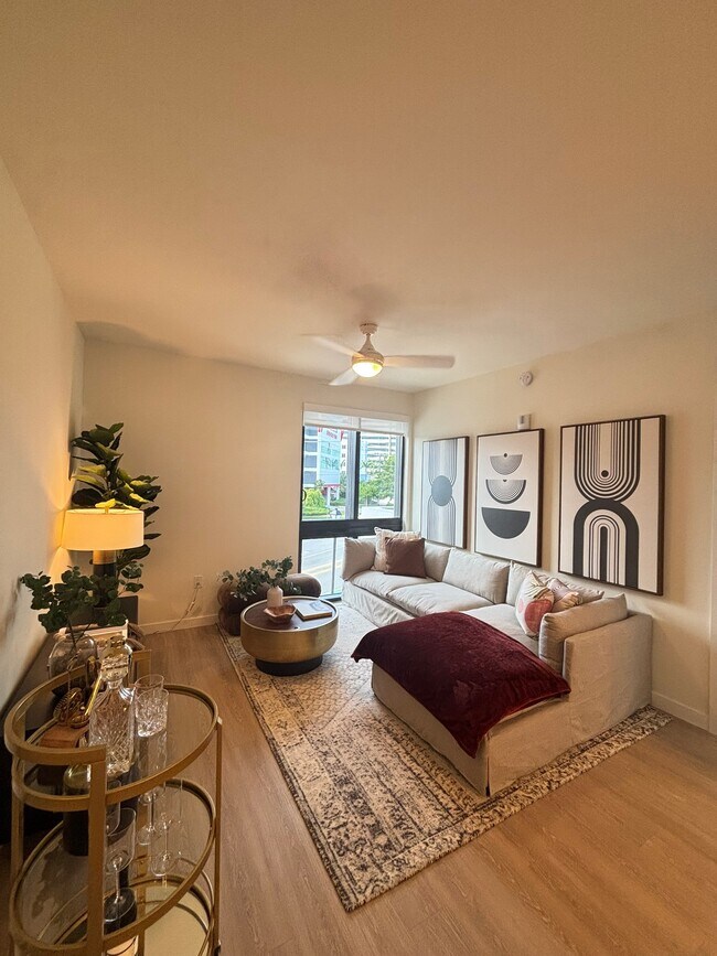 2385 NE 194th St unit D7, Miami, FL 33180 - photo 3