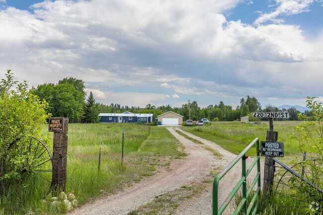 Multi-acre lots are also common in Roberts, with many gated homes enjoying plenty of open space.