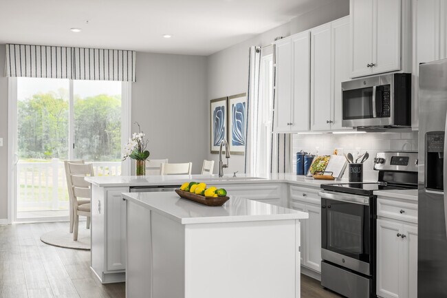 7190 Smoke Stack Rd, Baltimore, MD 21222 - photo 4