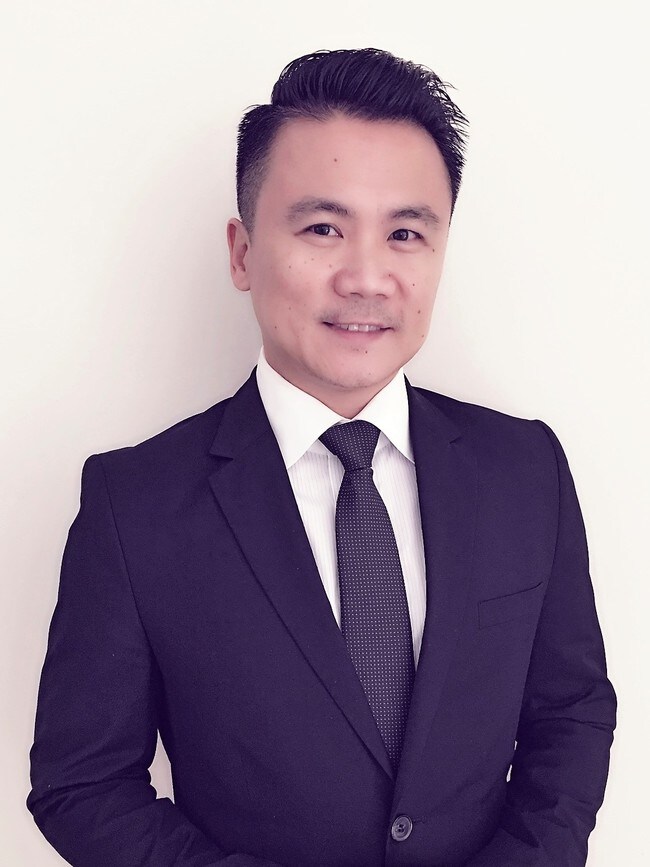 Agent Photo