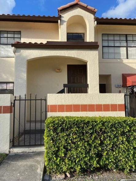 710 Freedom Ct Unit UPDATED CONDO, Deerfield Beach, FL 33442