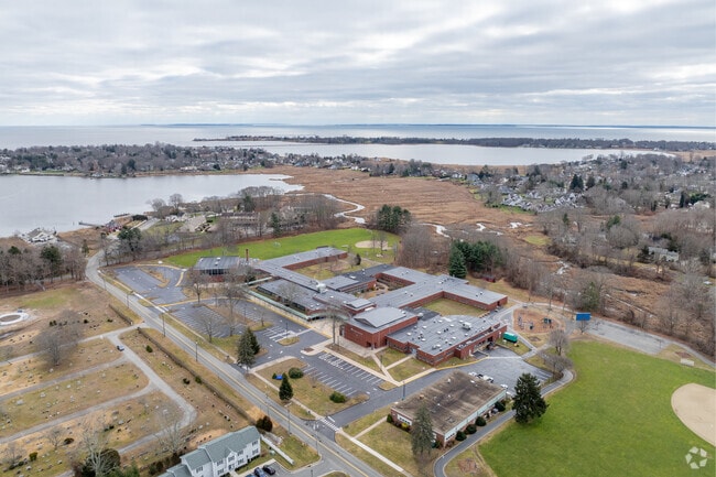 Old Saybrook Middle Schools, minority student enrollment is 22%.