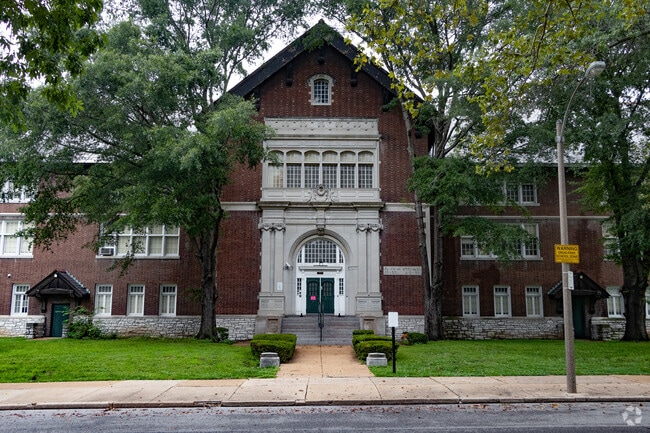 Woodward Elementary School building in Carondelet.