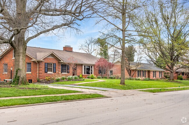 Shadeland has many single-story ranch homes.