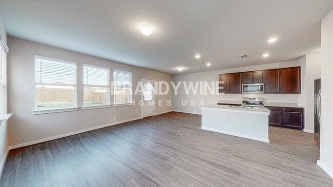 8819 Adolph Scheel Way, Converse, TX 78109 - photo 4