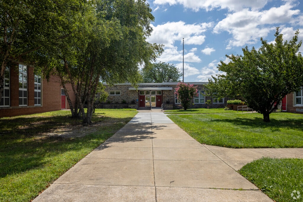 Maiden Choice School building in Arbutus is located on Shelbourne Rd.