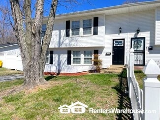 1335 Chapelview Dr, Odenton, MD 21113