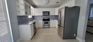 3260 SW 67th Ave, Miami, FL 33155