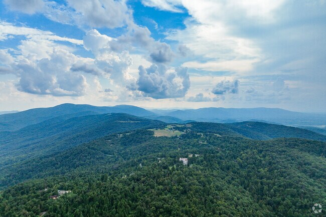 Thirty miles west of Zion residents can explore the 200,000-acre Shenandoah National Park.