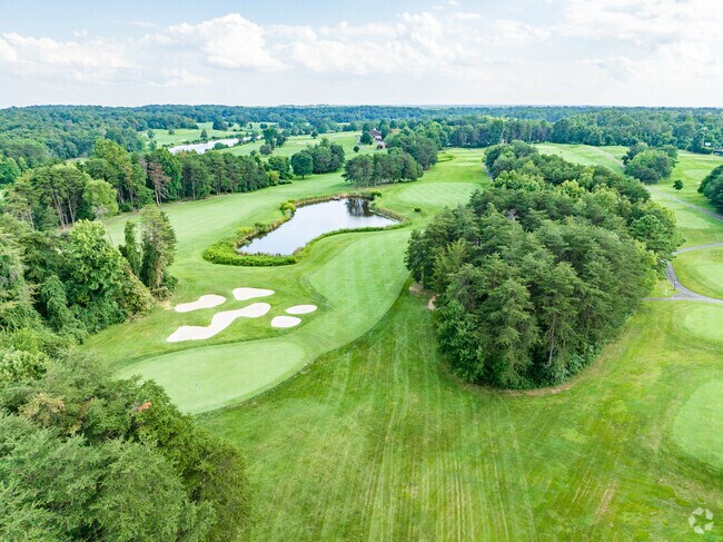 Tee off at Clifton's Twin Lakes golf course, a scenic haven for golf enthusiasts.