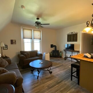 155 Townsend St Unit 4 Bonner House, Cedarville, CA 96104