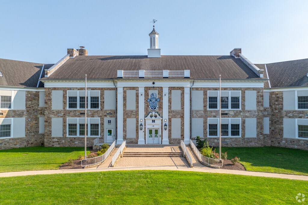 Muncy Junior/Senior High School has a student to teacher ratio of 13 to 1.