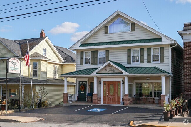 Touch of Italy is a family-owned  classic Italian restaurant in Hallam, PA.