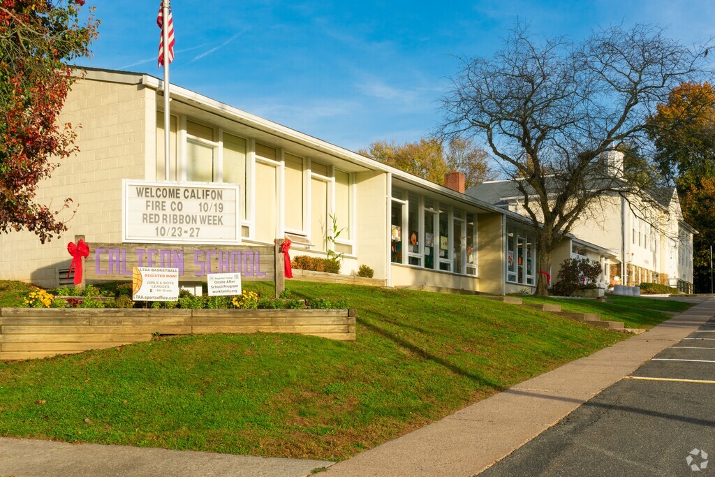 Califon Public School serves students in the Hunterdon County community.