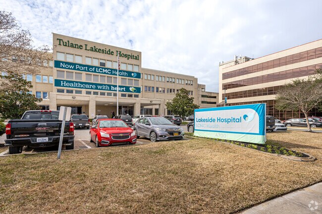 Lakeside Hospital is one of three major medical centers near Harvard Estates.