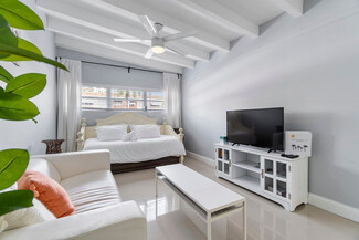 2407 NE 33rd Ave Unit ID1023076P, Fort Lauderdale, FL 33305