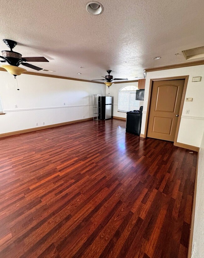 835 H St unit 1, Davis, CA 95616 - photo 4