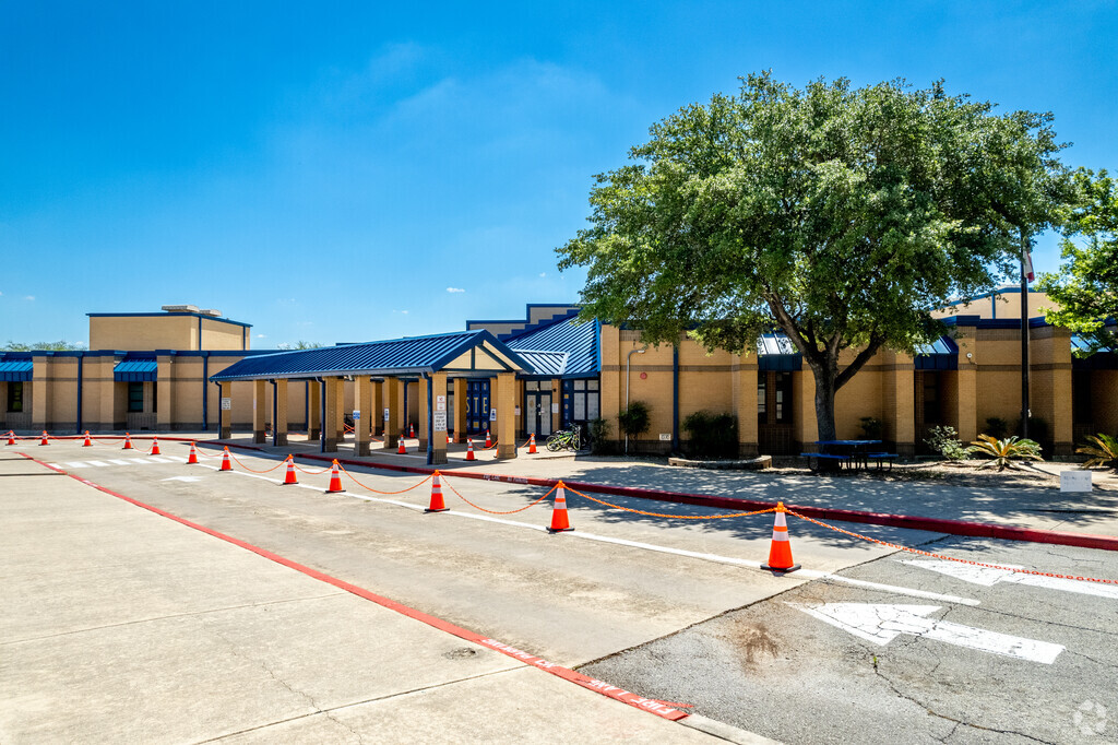 Elolf Elementary School has a drop off zone near the entrance in Converse.