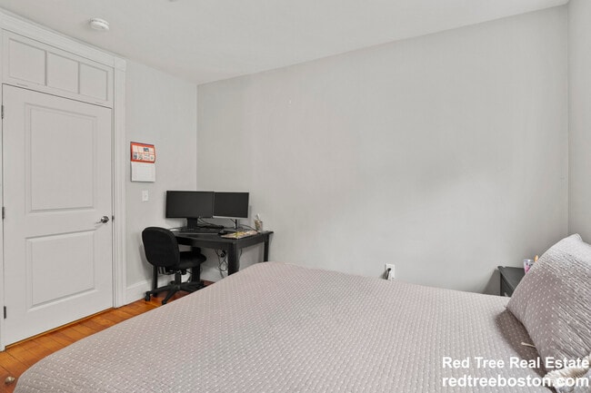 139 Adams St, Waltham, MA 02453 - photo 3