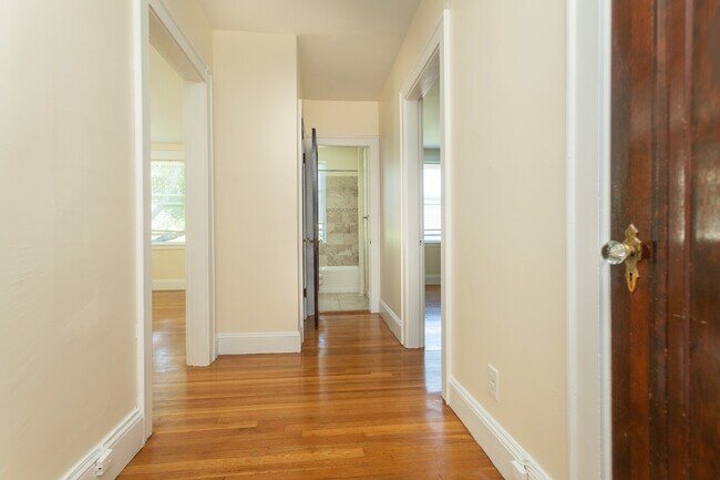 140 Highland Ave unit 15, Somerville, MA 02143 - photo 7