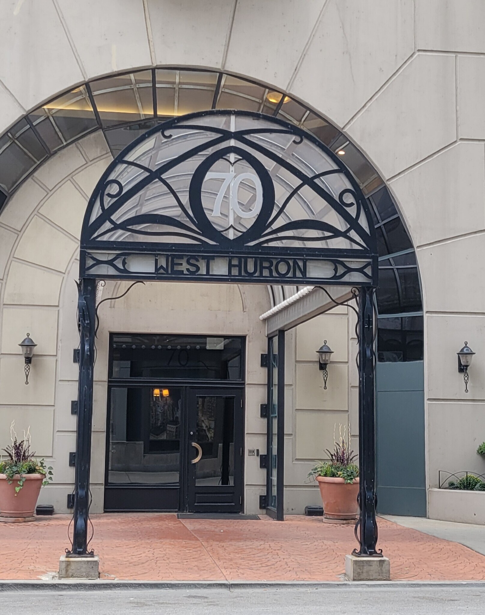 The Hermitage on Huron unit 703, Chicago, IL 60654 - photo 1