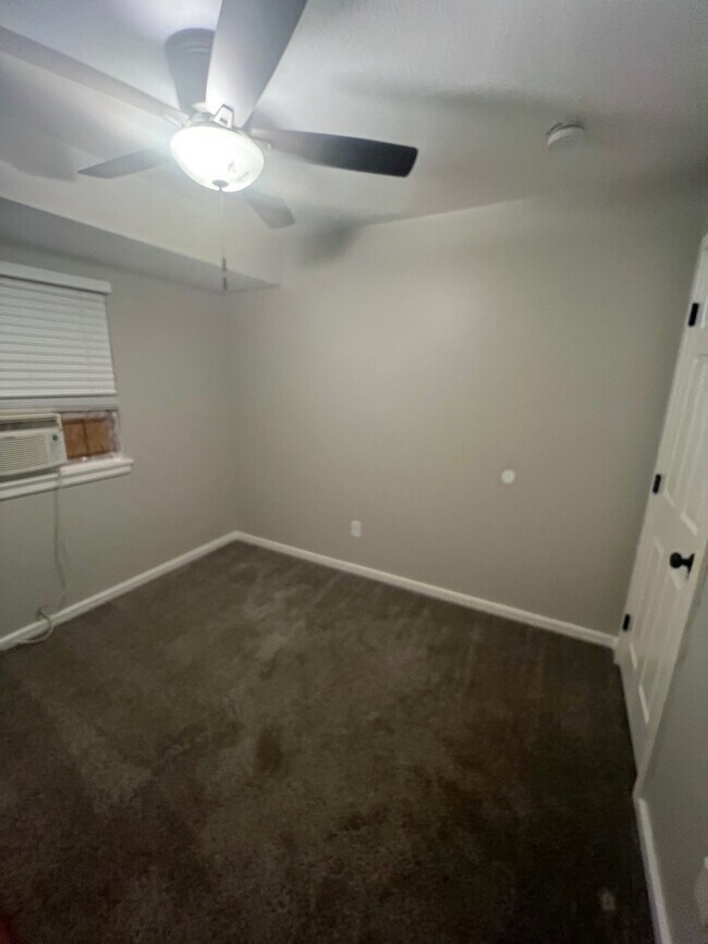 4333 Lashelle Ave unit Room 2, Colorado Springs, CO 80906 - photo 4